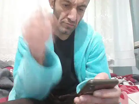 Snapshot of Aktorihann chatting on October 12, 1:32 am Aktorihann online show from October 12, 1:32 am