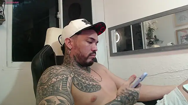 Snapshot of Angel_sex_latin chatting on December 22, 11:52 pm Angel sex latin online show from December 22, 11:52 pm