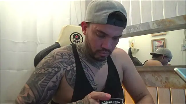 Snapshot of Angel_sex_latin chatting on October 22, 7:56 am Angel sex latin online show from October 22, 7:56 am