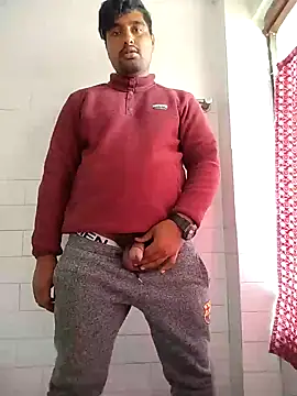 Snapshot of SweetFatBoy chatting on December 3, 6:03 am SweetFatBoy online show from December 3, 6:03 am