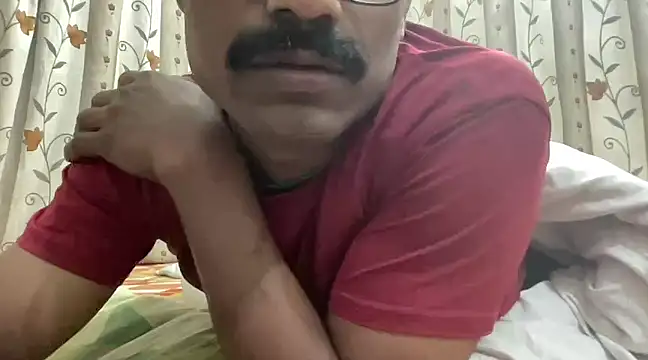 HORNY4UDESI online show from December 12, 6:31 pm