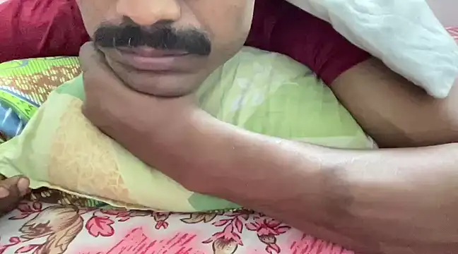 HORNY4UDESI online show from December 3, 5:12 pm