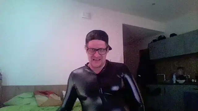 Bigthroaterboy online show from March 20, 4:33 pm