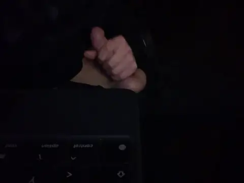 KendrickJiz online show from March 28, 6:19 pm