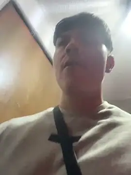 Muak  online show from December 26, 3:27 am