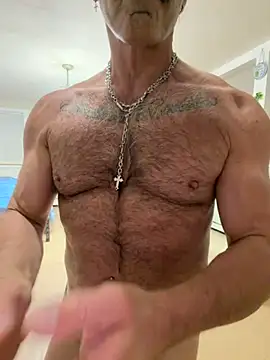 DaddySnowXX online show from May 13, 2:52 am