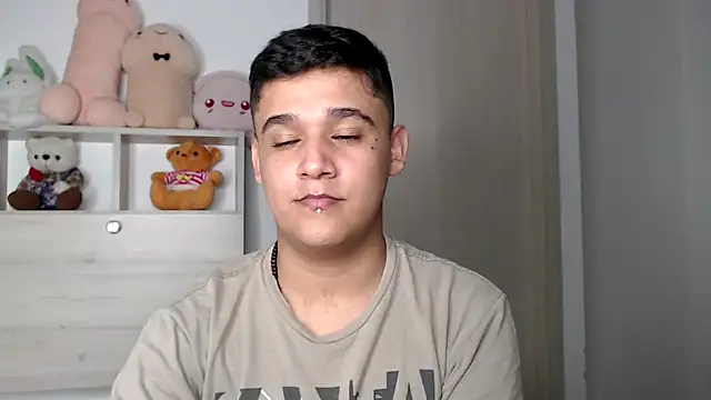 kaiine190 online show from November 6, 7:11 am