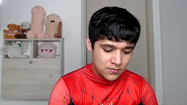 kaiine190 online show from October 31, 7:28 pm