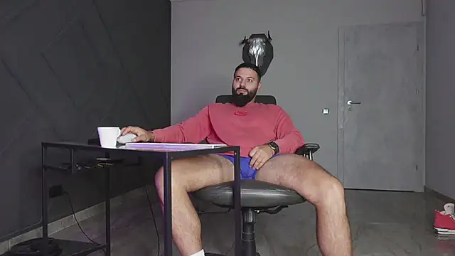 Snapshot of mattmasterss chatting on October 31, 10:35 pm mattmasterss online show from October 31, 10:35 pm