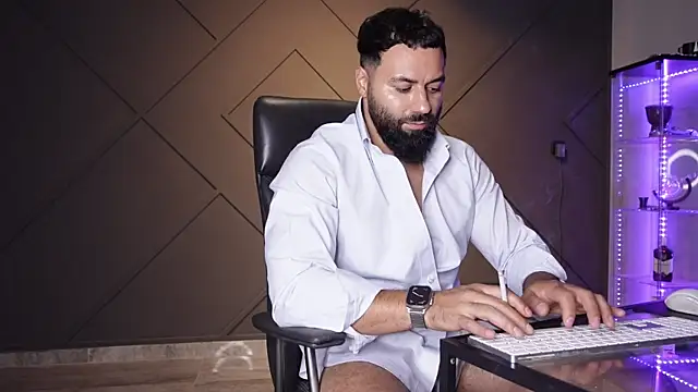 mattmasterss online show from June 24, 11:40 pm