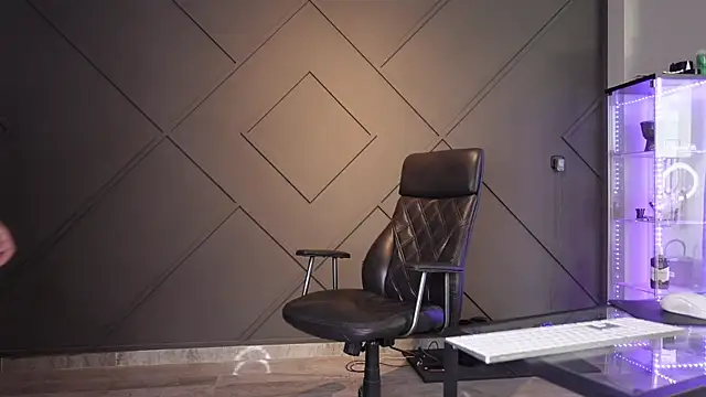 mattmasterss online show from June 13, 1:53 pm