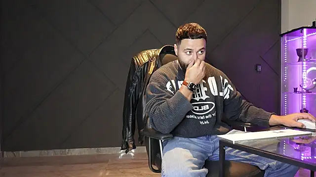 mattmasterss online show from April 27, 10:15 pm