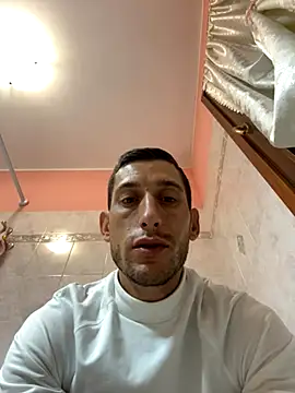 Snapshot of Gionnytav chatting on October 15, 4:53 am Gionnytav online show from October 15, 4:53 am