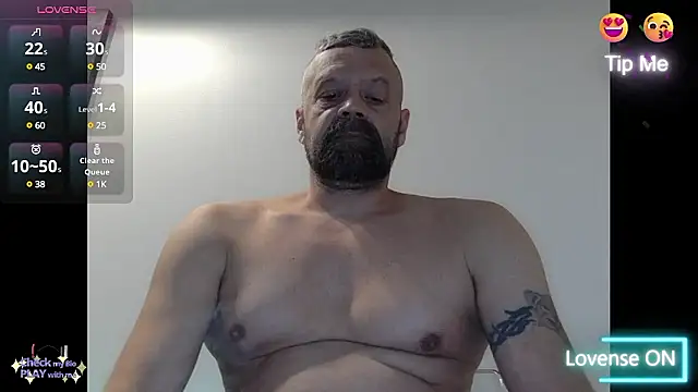 Snapshot of northman1977 chatting on December 2, 3:45 pm northman1977 online show from December 2, 3:45 pm