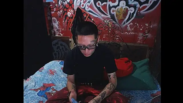 Snapshot of deivid_estrada chatting on January 30, 6:43 pm deivid estrada online show from January 30, 6:43 pm