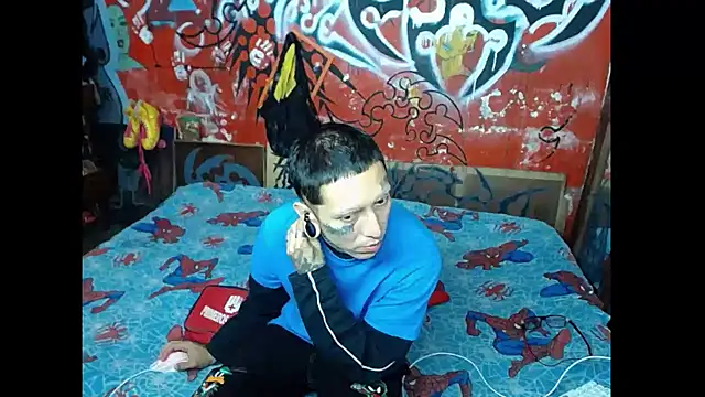 Snapshot of deivid_estrada chatting on February 21, 4:26 pm deivid estrada online show from February 21, 4:26 pm