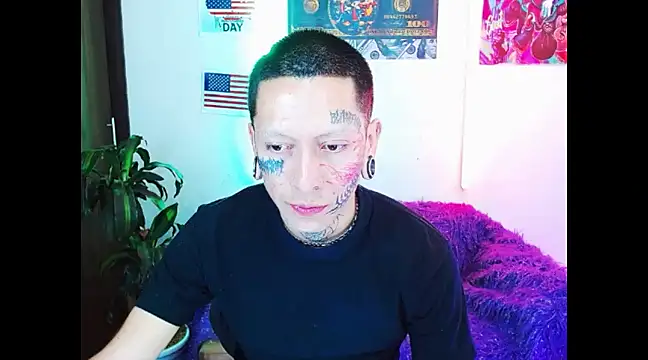 Snapshot of deivid_estrada chatting on January 22, 2:46 pm deivid estrada online show from January 22, 2:46 pm