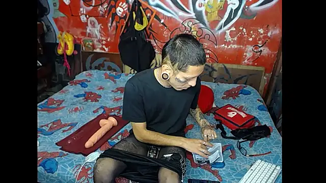 Snapshot of deivid_estrada chatting on February 5, 4:26 pm deivid estrada online show from February 5, 4:26 pm