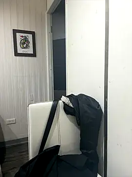 Snapshot of mumuowl chatting on October 31, 5:49 pm mumuowl online show from October 31, 5:49 pm