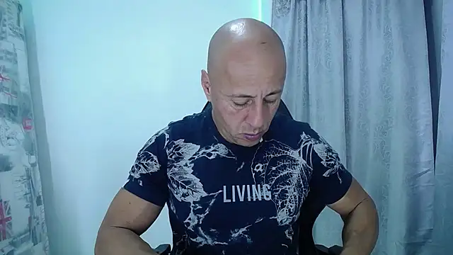 Jordan Gomez  online show from December 2, 12:05 pm