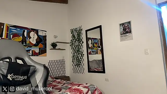 Snapshot of David_Brown18 chatting on September 15, 11:17 pm David Brown18 online show from September 15, 11:17 pm