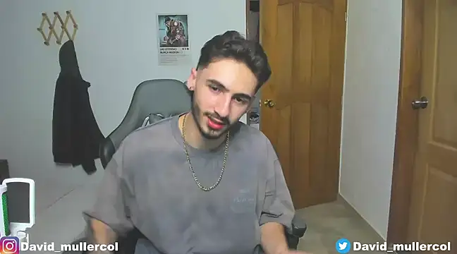 Snapshot of David_Brown18 chatting on December 30, 8:58 pm David Brown18 online show from December 30, 8:58 pm
