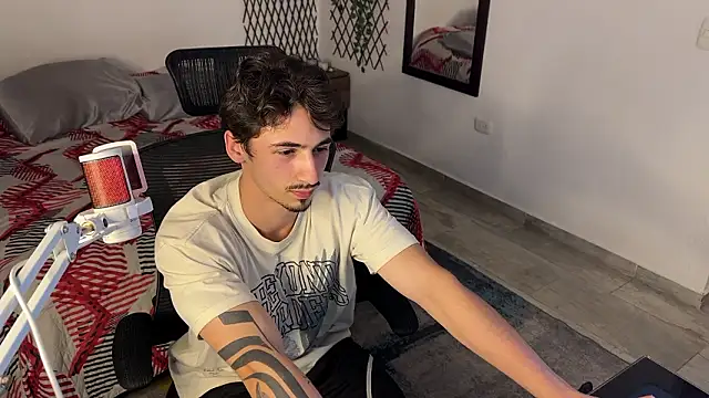 David Brown18 online show from March 20, 1:53 am