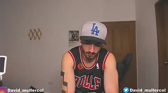 Snapshot of David_Brown18 chatting on January 12, 1:21 am David Brown18 online show from January 12, 1:21 am