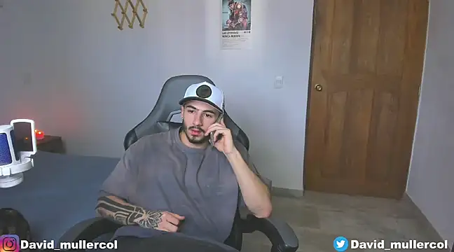Snapshot of David_Brown18 chatting on January 12, 9:08 pm David Brown18 online show from January 12, 9:08 pm