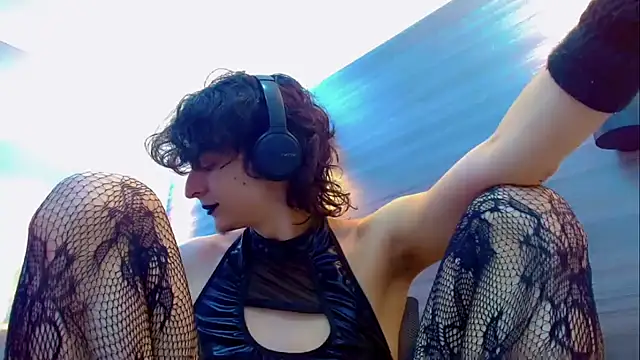 Sr BonnyEthan online show from March 28, 1:11 pm