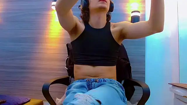 Sr BonnyEthan online show from April 6, 1:34 pm