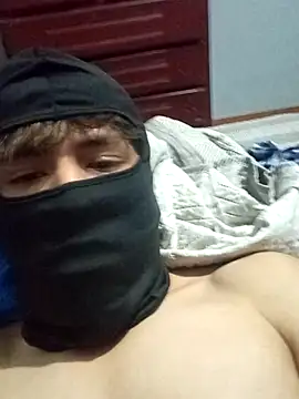 Snapshot of SexyBalaclavaBoy chatting on September 17, 3:51 am SexyBalaclavaBoy online show from September 17, 3:51 am