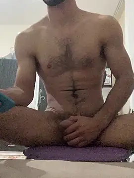 Snapshot of MuscleBoyy777 chatting on January 28, 9:40 pm MuscleBoyy777 online show from January 28, 9:40 pm