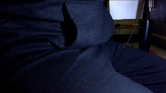 Snapshot of by-panic chatting on October 24, 10:22 pm by-panic online show from October 24, 10:22 pm