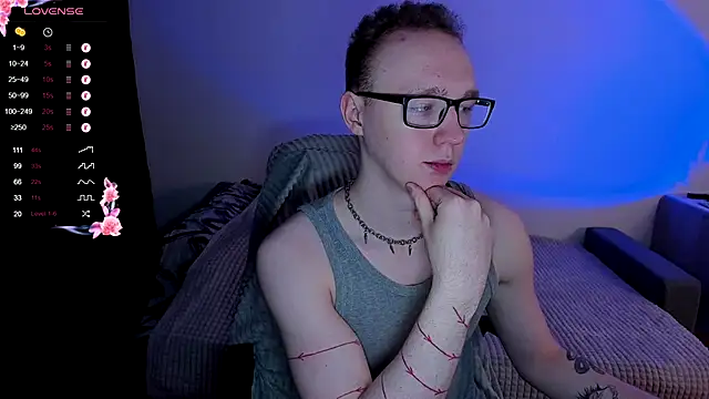 Alex silents online show from December 5, 3:19 pm