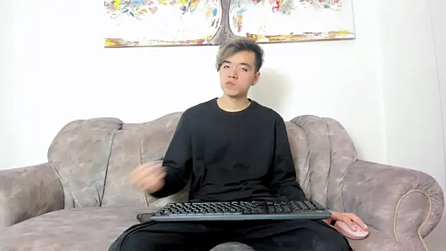 Snapshot of bunny_maxi chatting on February 25, 12:34 pm bunny maxi online show from February 25, 12:34 pm