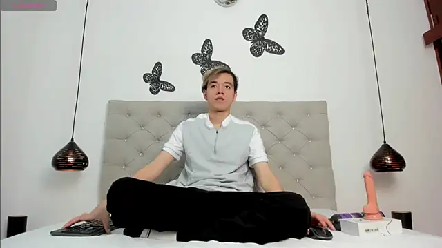 Snapshot of bunny_maxi chatting on January 27, 12:48 pm bunny maxi online show from January 27, 12:48 pm