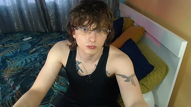 Snapshot of axxxturel chatting on September 19, 12:27 pm axxxturel online show from September 19, 12:27 pm