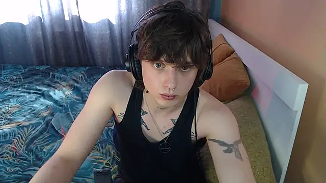 Snapshot of axxxturel chatting on September 21, 12:05 pm axxxturel online show from September 21, 12:05 pm