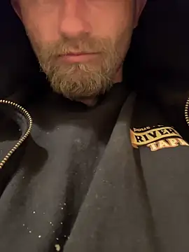 BIGWHITECOCKDOC36 online show from January 16, 1:37 am