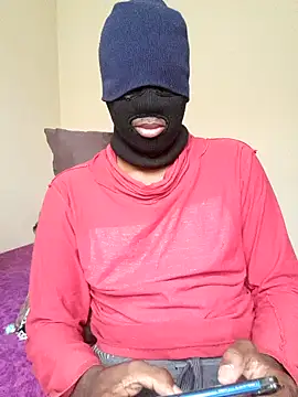 Gifttheskimaskboy online show from March 19, 7:07 am