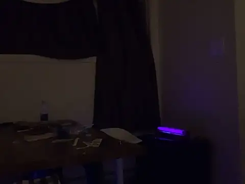L0cKyseven77 online show from January 11, 4:16 am