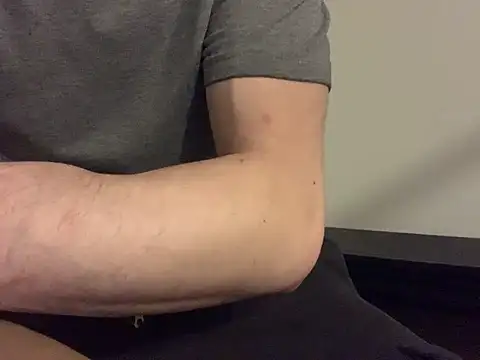 L0cKyseven77 online show from January 16, 12:55 am