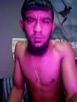 Upstigerlo online show from December 4, 6:48 pm