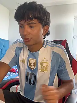 Leonarrrd 01 online show from November 22, 7:57 pm