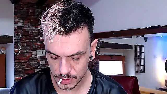 Snapshot of cek_186 chatting on March 17, 2:03 pm cek 186 online show from March 17, 2:03 pm