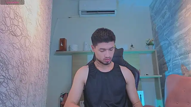 EdwardRoss  online show from June 23, 12:04 am