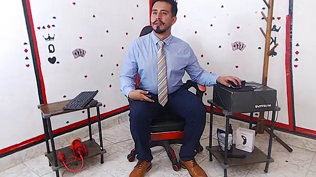 Snapshot of KalethBigDick chatting on September 27, 10:35 am KalethBigDick online show from September 27, 10:35 am