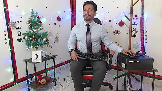 Snapshot of KalethBigDick chatting on December 28, 5:55 am KalethBigDick online show from December 28, 5:55 am