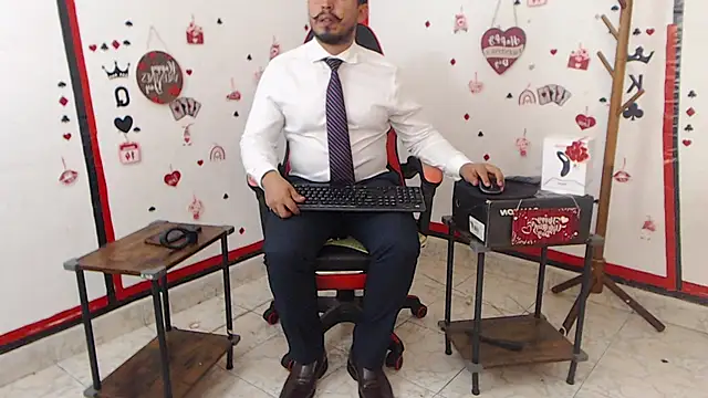 Snapshot of KalethBigDick chatting on March 3, 12:34 am KalethBigDick online show from March 3, 12:34 am